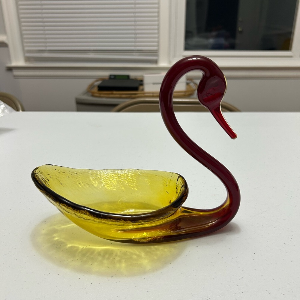 Elegant Glass Swan in Red and Yellow
